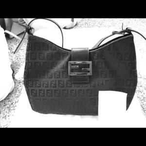 Fendi Pre Owned Medium Size Shoulder Bag
